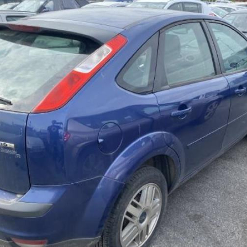 Pompe de direction FORD FOCUS 2 Photo n°10