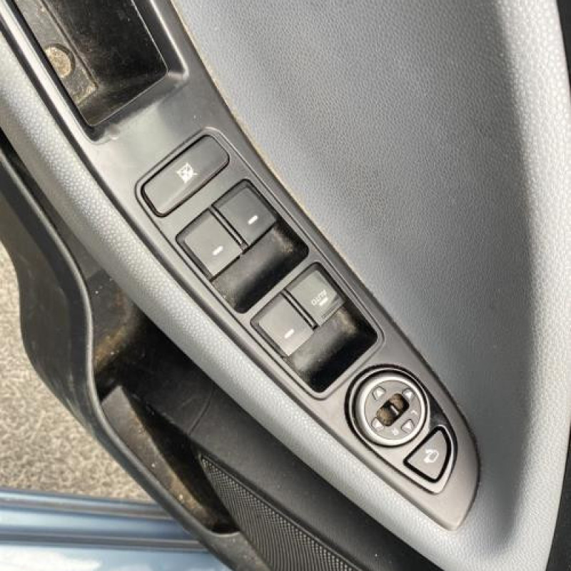 Etrier arriere gauche (freinage) HYUNDAI I 20 2 Photo n°15