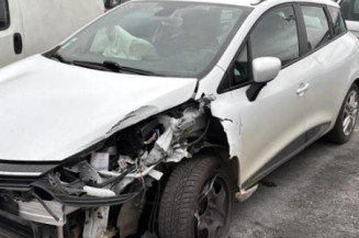 Retroviseur gauche RENAULT CLIO 4