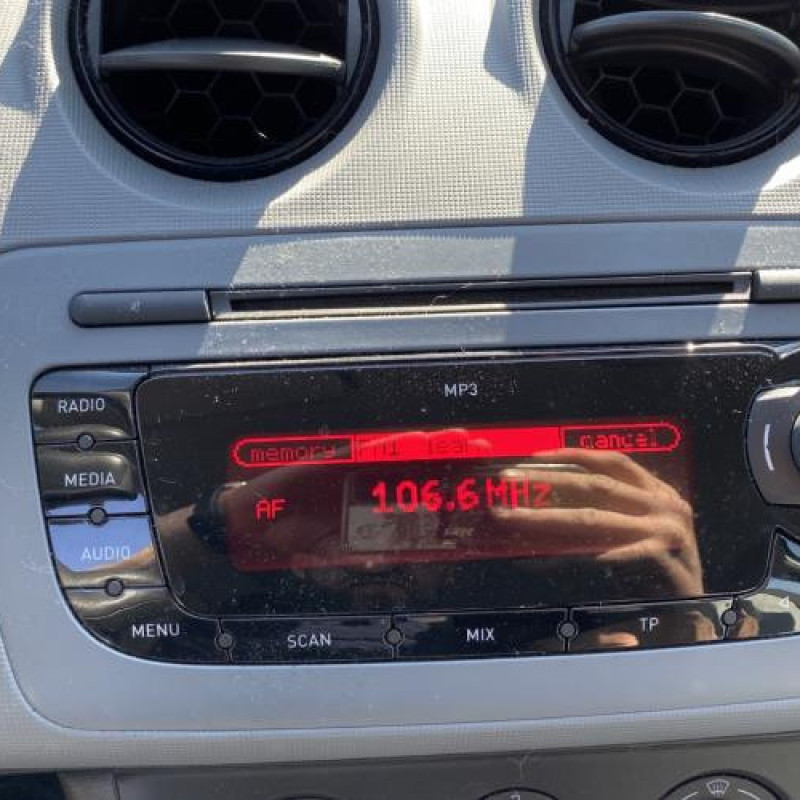 Amortisseur avant droit SEAT IBIZA 4 Photo n°17