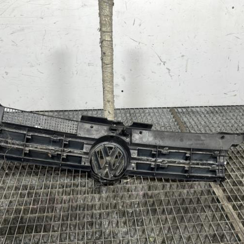 Calandre VOLKSWAGEN GOLF 4 Photo n°4