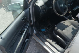 Calandre VOLKSWAGEN GOLF 4