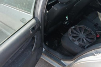 Optique avant principal droit (feux)(phare) VOLKSWAGEN GOLF 4