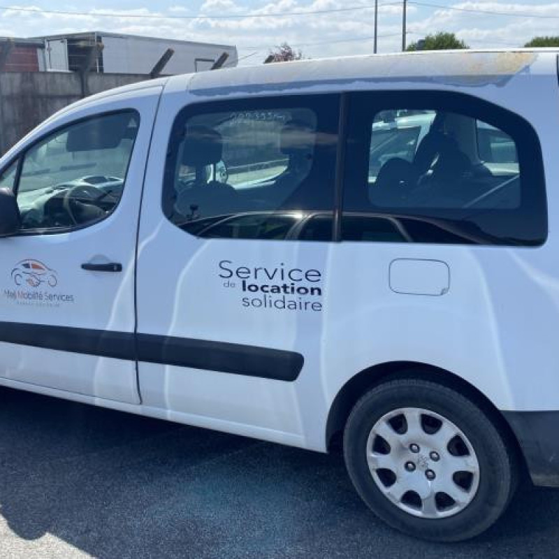 Leve vitre electrique avant gauche PEUGEOT PARTNER 2 Photo n°10