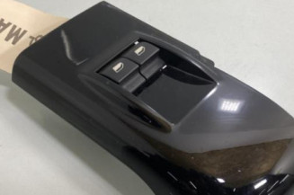 Interrupteur de leve vitre avant gauche CITROEN C3 3 Photo n°1