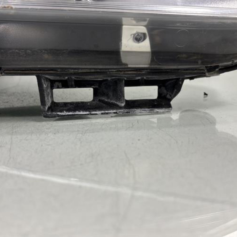 Optique avant principal droit (feux)(phare) OPEL CORSA D Photo n°2