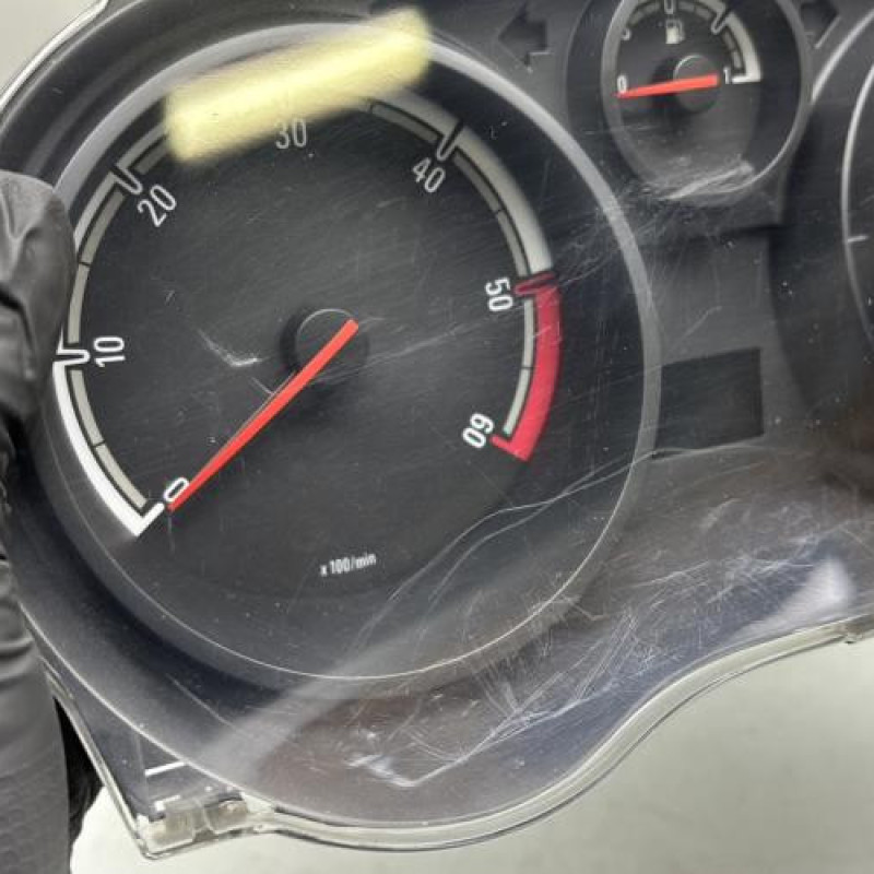 Compteur OPEL CORSA D Photo n°2