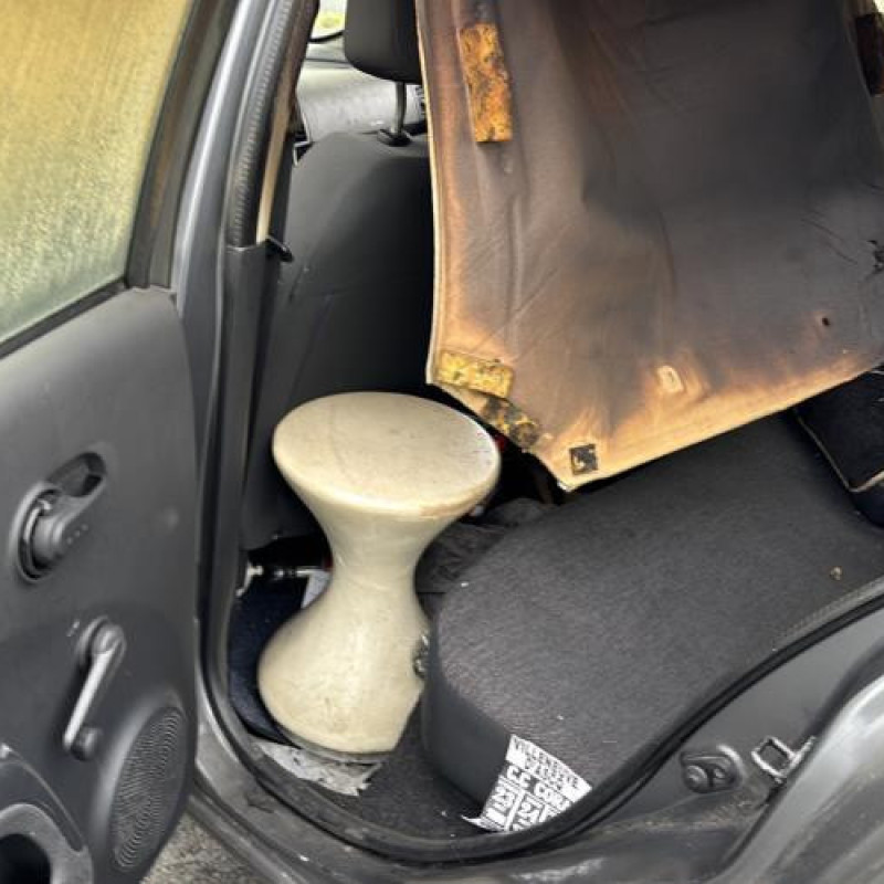 Vase de lave glace NISSAN MICRA 3 Photo n°14