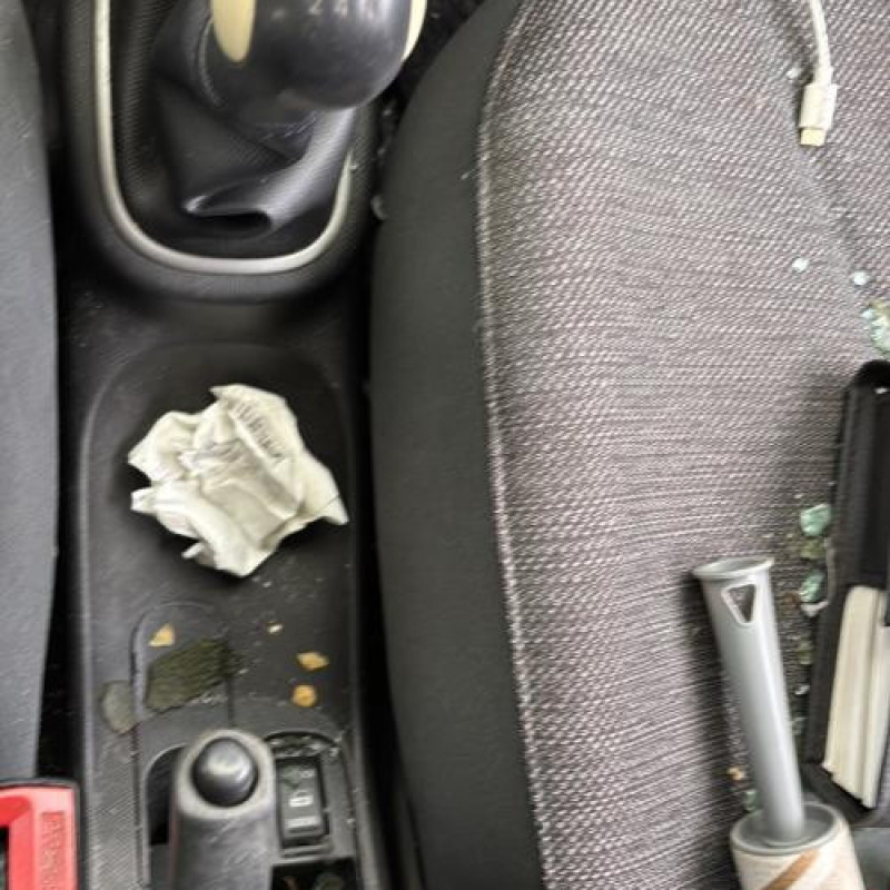 Vase de lave glace NISSAN MICRA 3 Photo n°19