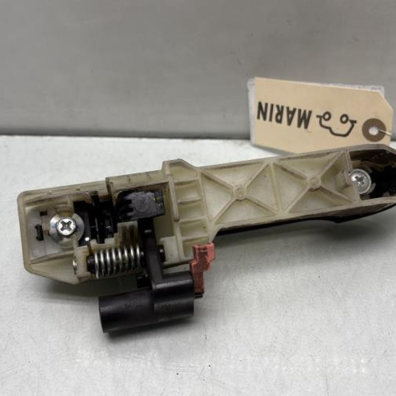 Poignee porte arriere droit HYUNDAI I 20 1 Photo n°2