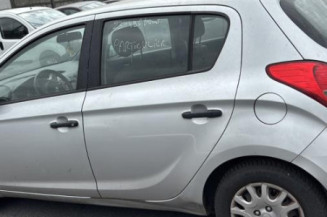 Poignee porte arriere droit HYUNDAI I 20 1