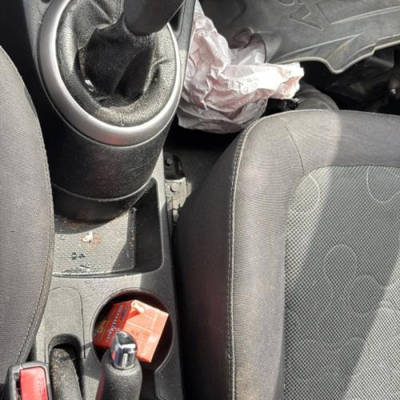 Poignee porte arriere droit HYUNDAI I 20 1 Photo n°20