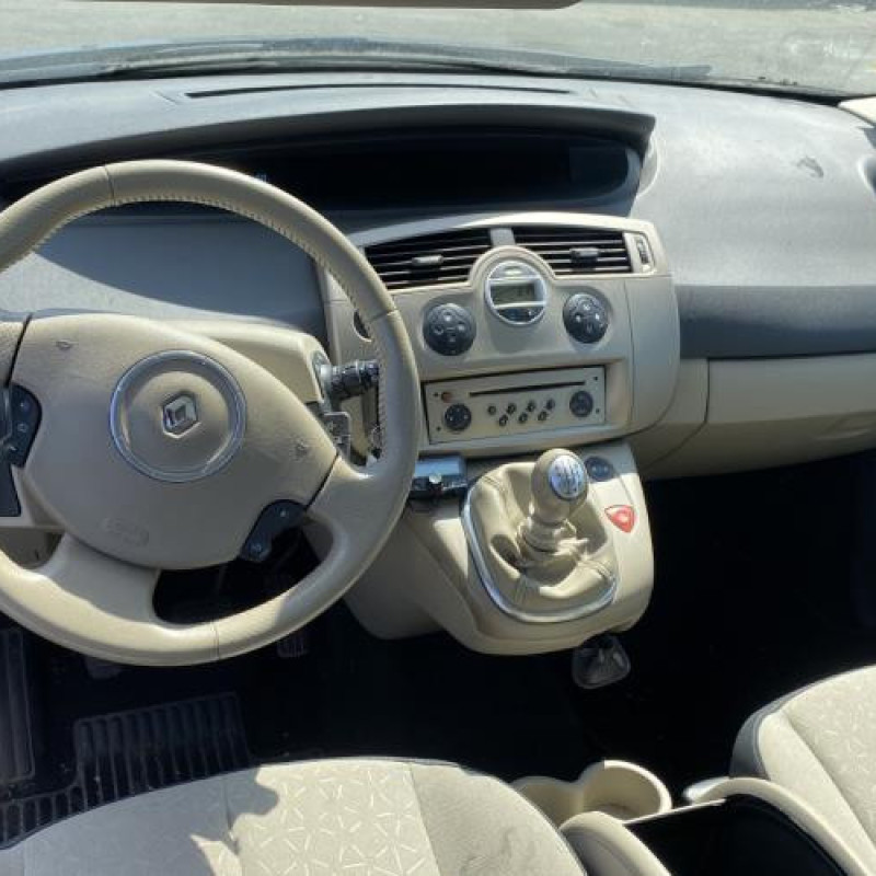 Interrupteur de leve vitre avant droit RENAULT SCENIC 2 Photo n°18