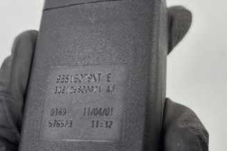 Attache ceinture avant gauche PEUGEOT PARTNER 2