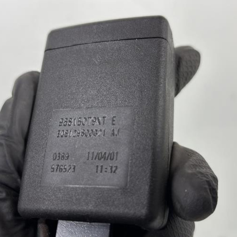 Attache ceinture avant gauche PEUGEOT PARTNER 2 Photo n°5