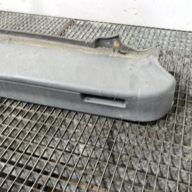 Pare choc arriere RENAULT TRAFIC 2 Photo n°3