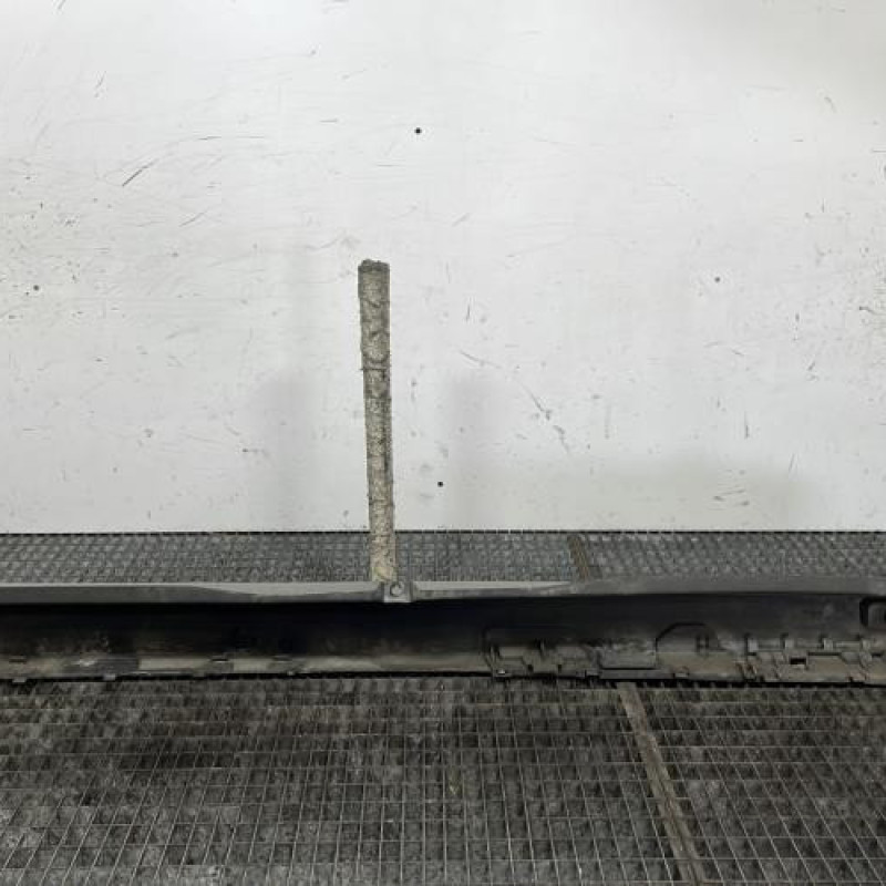 Pare choc arriere RENAULT TRAFIC 2 Photo n°4