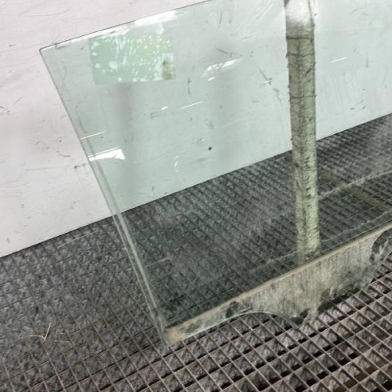 Vitre arriere droit VOLKSWAGEN GOLF 7 Photo n°2