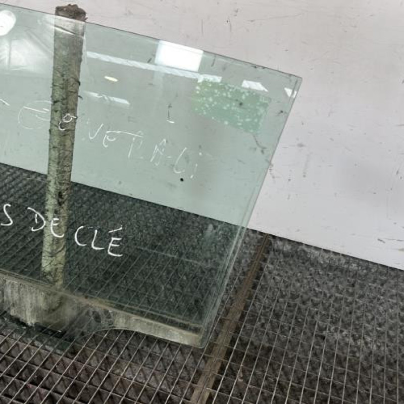 Vitre arriere gauche VOLKSWAGEN GOLF 7 Photo n°3