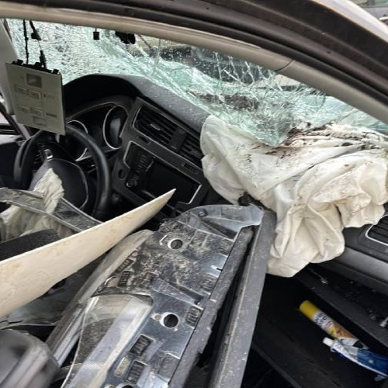 Vitre avant droit VOLKSWAGEN GOLF 7 Photo n°12