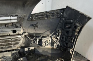 Pare choc avant PEUGEOT 5008 1