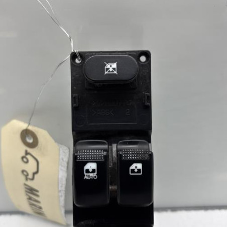 Interrupteur de leve vitre avant gauche HYUNDAI I 10 1