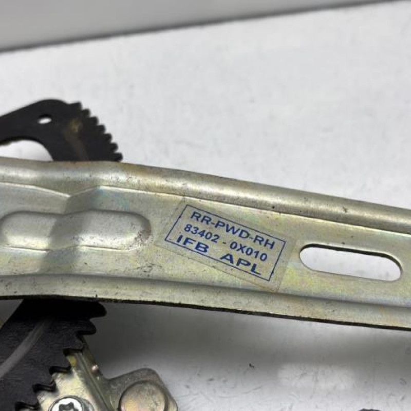 Leve vitre electrique arriere droit HYUNDAI I 10 1 Photo n°5