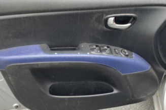 Interrupteur de leve vitre avant gauche HYUNDAI I 10 1