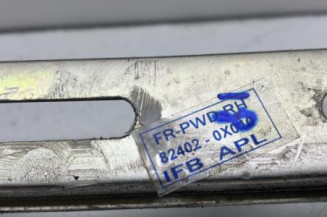 Leve vitre electrique avant droit HYUNDAI I 10 1