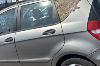 Vitre avant droit MERCEDES CLASSE A 169