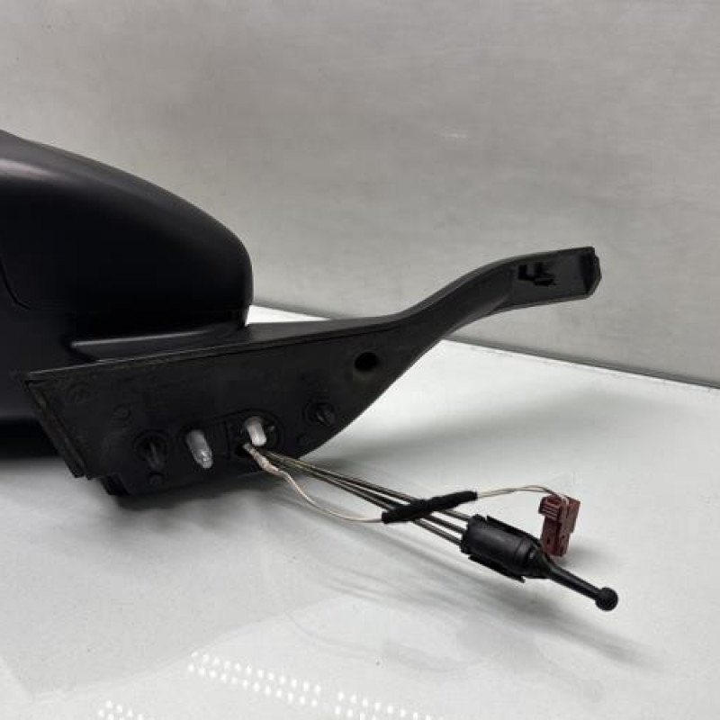 Retroviseur gauche PEUGEOT 208 1 Photo n°2