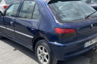 Commodo phare PEUGEOT 306