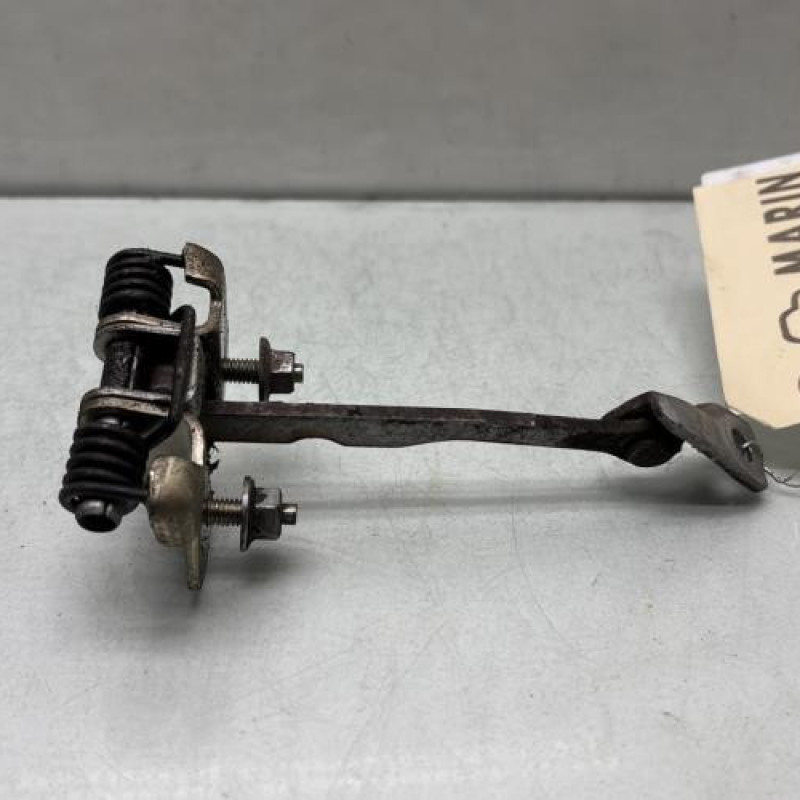 Arret de porte arriere droit DACIA LOGAN MCV 2 Photo n°1