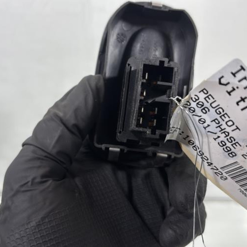 Interrupteur de leve vitre avant droit PEUGEOT 306 Photo n°5