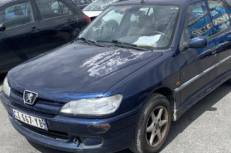 Interrupteur de leve vitre avant droit PEUGEOT 306