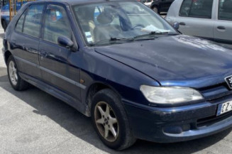 Interrupteur de leve vitre avant droit PEUGEOT 306
