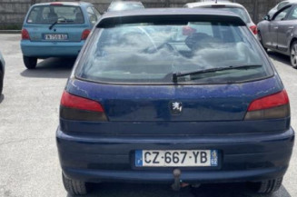 Interrupteur de leve vitre avant gauche PEUGEOT 306