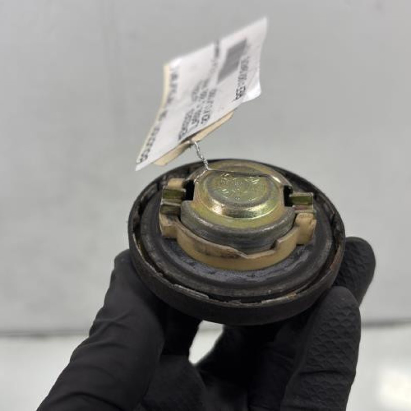 Bouchon de carburant MERCEDES CLASSE C 202 Photo n°2