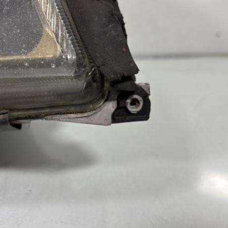 Optique avant principal droit (feux)(phare) MERCEDES CLASSE C 202