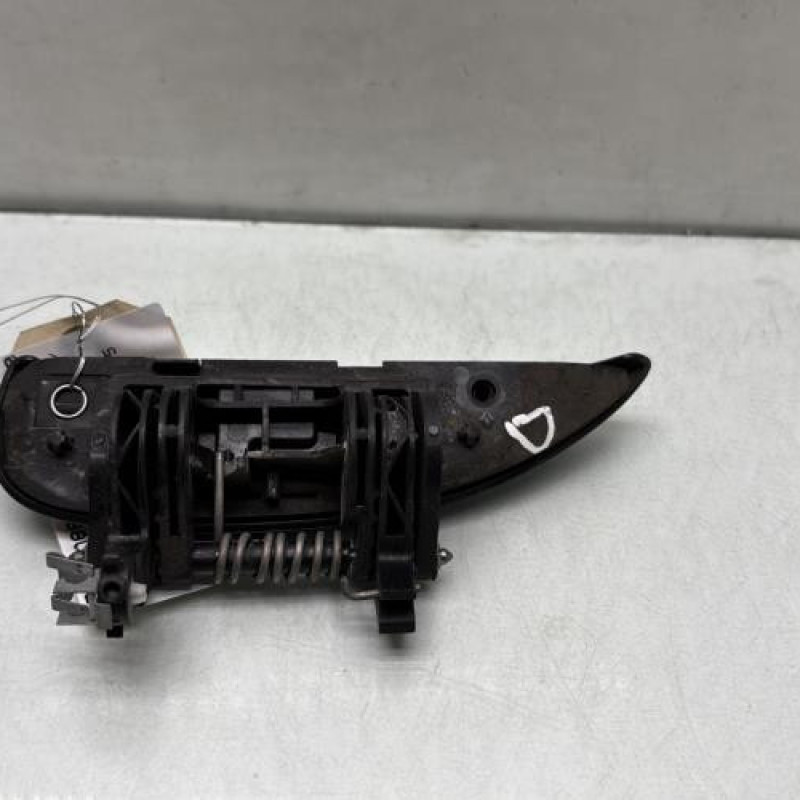 Poignee porte arriere droit DACIA LOGAN MCV 2 Photo n°3