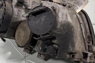 Optique avant principal gauche (feux)(phare) MERCEDES CLASSE C 202