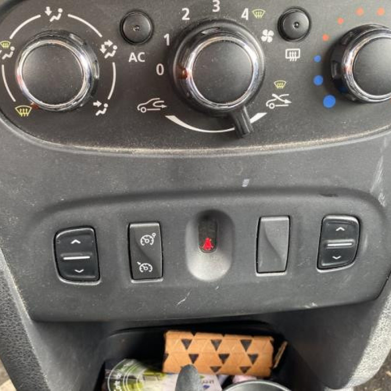 Poignee porte arriere gauche DACIA LOGAN MCV 2 Photo n°19