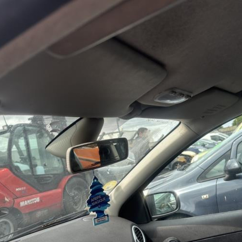 Retroviseur droit RENAULT CLIO 3 Photo n°20