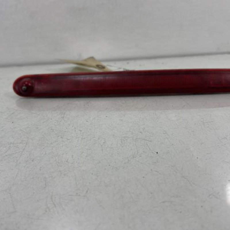 Feu arriere stop central LANCIA YPSILON 4 Photo n°1