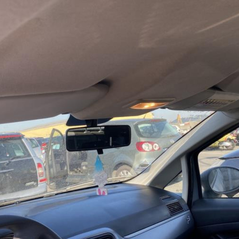 Bouchon de carburant FIAT GRANDE PUNTO Photo n°19