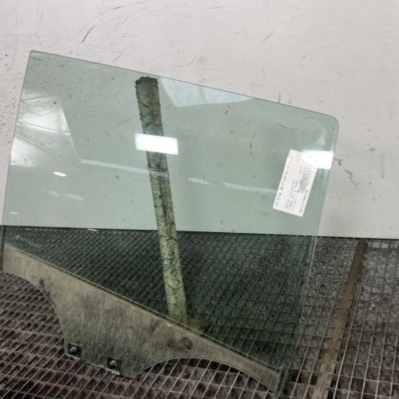 Vitre arriere droit DACIA LOGAN MCV 2 Photo n°2