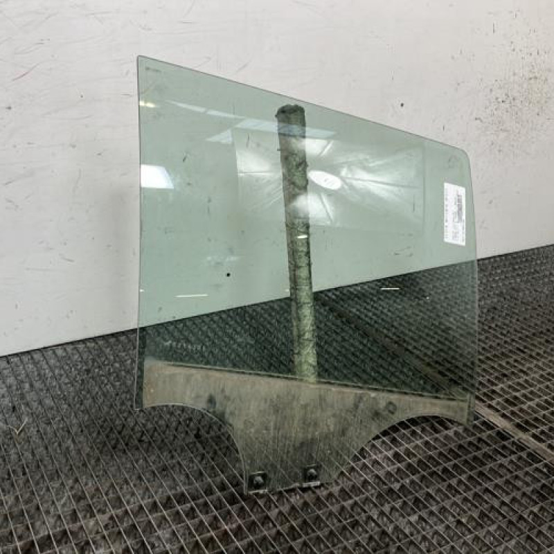 Vitre arriere droit DACIA LOGAN MCV 2 Photo n°3