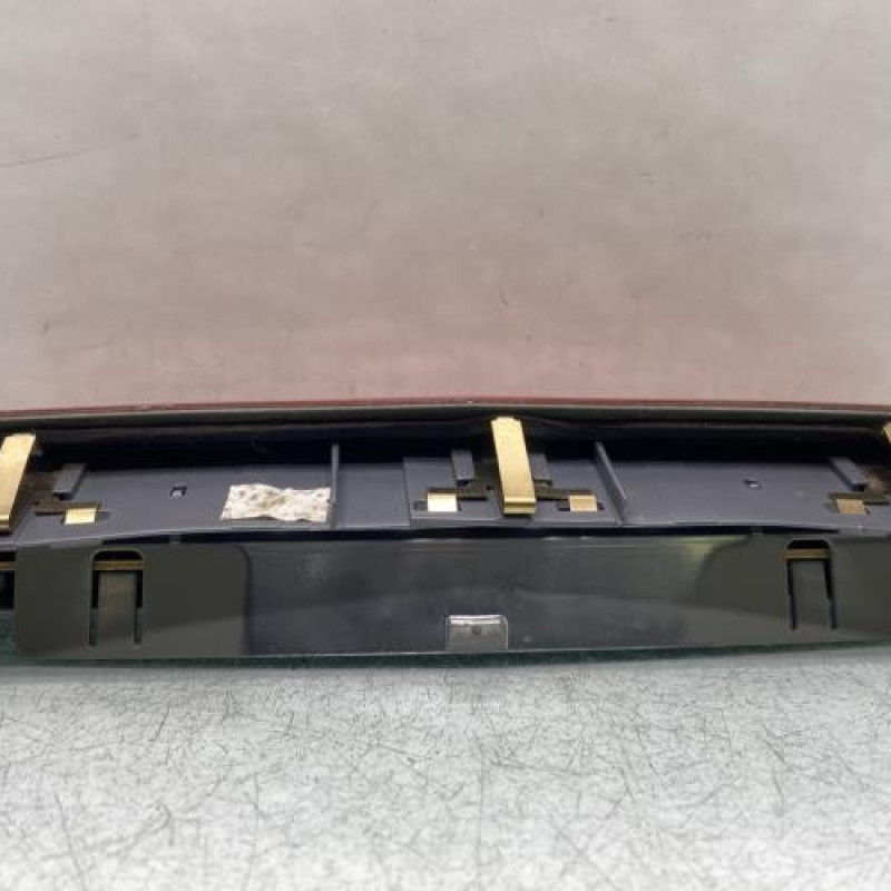 Feu arriere stop central OPEL ZAFIRA B Photo n°2