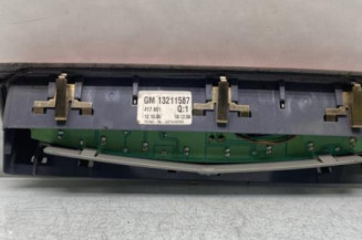 Feu arriere stop central OPEL ZAFIRA B