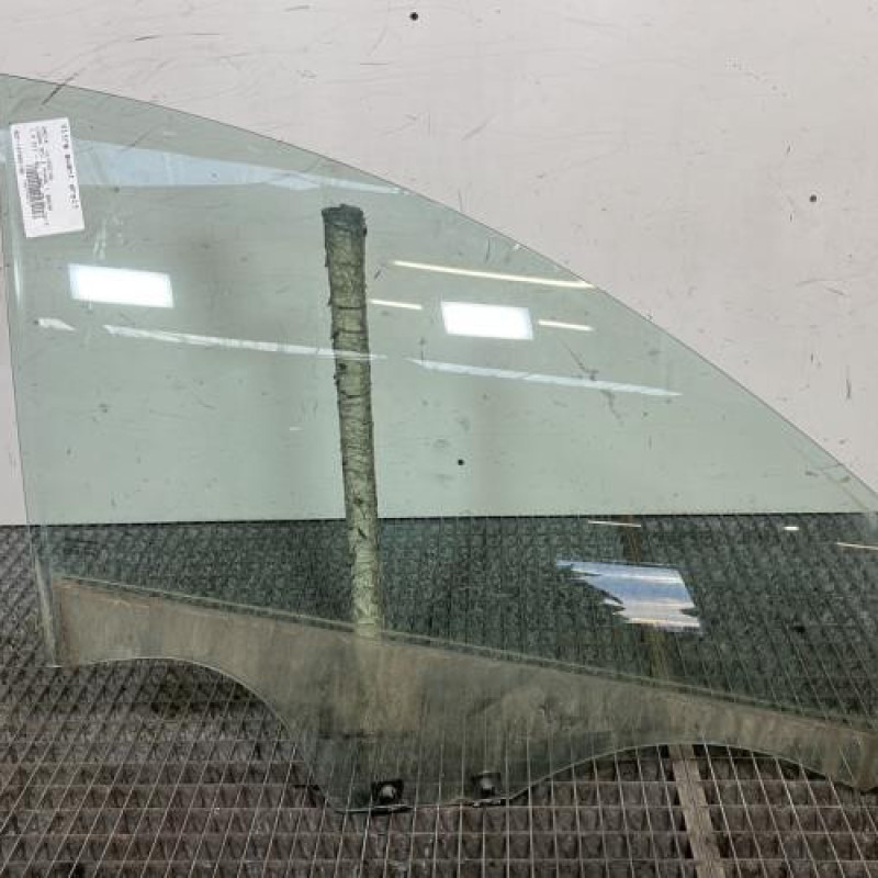 Vitre avant droit DACIA LOGAN MCV 2 Photo n°1